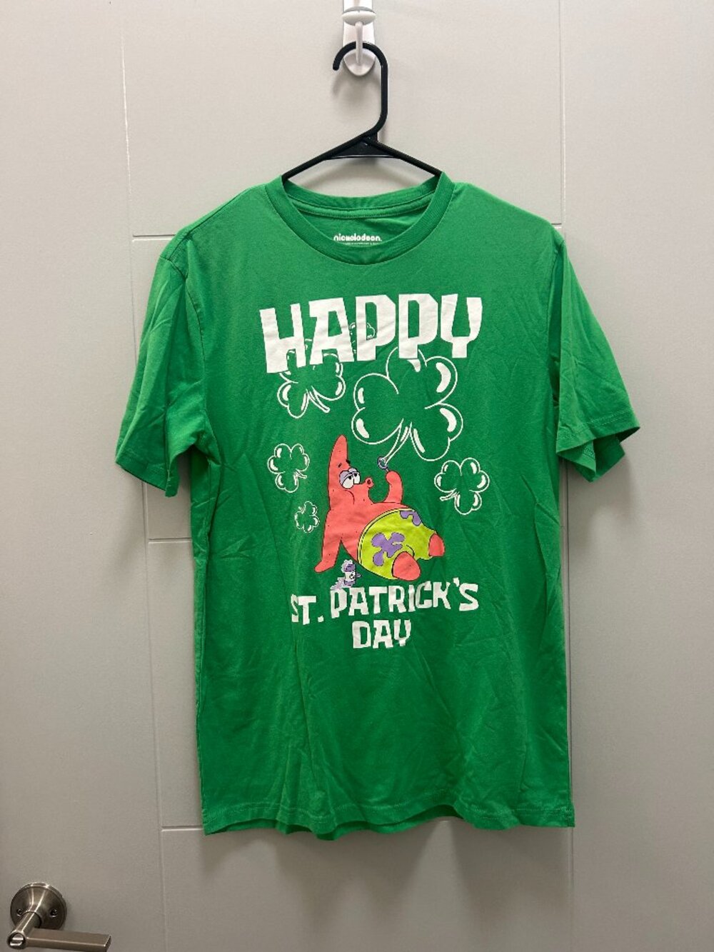 St. Patrick's Day  Nickelodeon SpongeBob Patrick Graphic Tee Shirt Size M 38/40